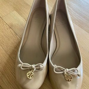 Tory Burch flats in nude.